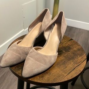 Franco Sarto Suede wedges perfect for work or for dinner out! Very comfy!!